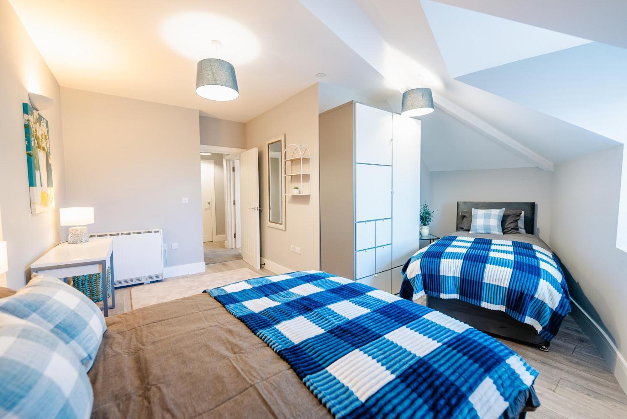 Luxury Spacious 2-Bed & High Ceiling Кардифф Экстерьер фото